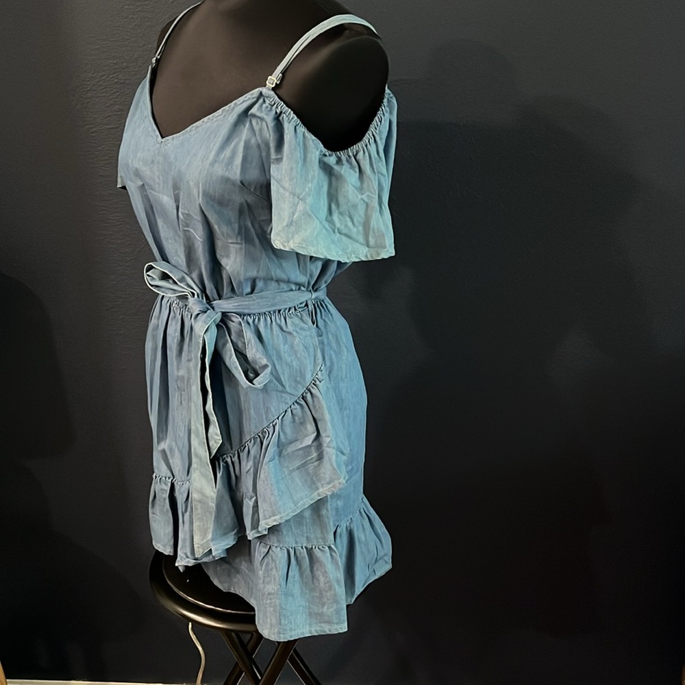 Love Tree chambray ruffled belted sleeveless mini dress sz M - Picture 2 of 8